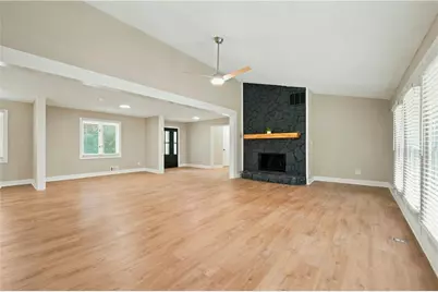 8986 Mandarin Drive, Jonesboro, GA 30236 - Photo 9