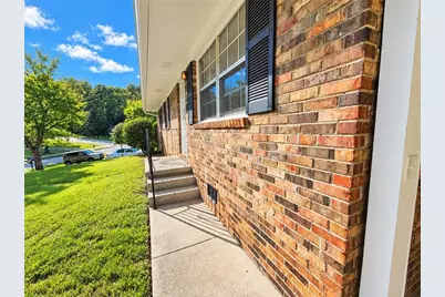 792 Plainville Circle SW, Atlanta, GA 30331 - Photo 3