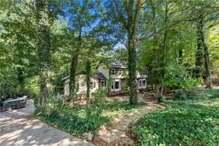 3824 Shawnee Run SW, Lilburn, GA 30047 - Photo 3