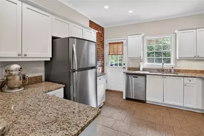 3675 Peachtree Road NE #19, Atlanta, GA 30319 - Photo 7