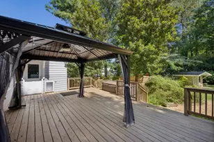 1031 Shepherds Ln, Atlanta, GA 30324 - Photo 21