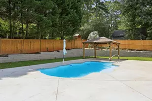 1425 Pineway Dr NE, Atlanta, GA 30329 - Photo 19