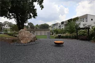 1390 Cozy Circle, Atlanta, GA 30326 - Photo 27