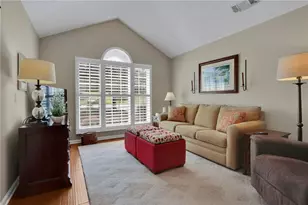8720 Meadow Glen Ct, Gainesville, GA 30506 - Photo 9