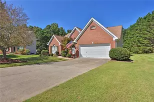 8720 Meadow Glen Ct, Gainesville, GA 30506 - Photo 3