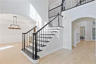 8430 Valemont Dr, Sandy Springs, GA 30350 - Photo 9