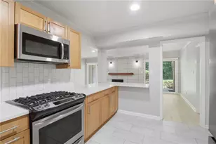 5400 Roswell Rd, Sandy Springs, GA 30342 - Photo 7