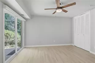 5400 Roswell Rd, Sandy Springs, GA 30342 - Photo 11