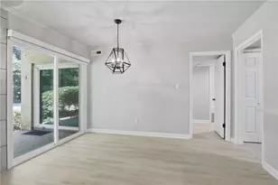 5400 Roswell Rd, Sandy Springs, GA 30342 - Photo 9