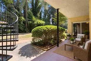 5400 Roswell Rd, Sandy Springs, GA 30342 - Photo 17