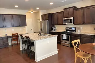 5910 Crescent Landing Dr, Cumming, GA 30028 - Photo 7