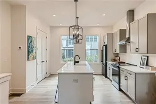 180 Chestnut Cir, Atlanta, GA 30342 - Photo 5