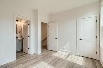 180 Chestnut Circle, Atlanta, GA 30342 - Photo 9