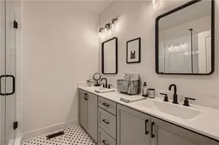 180 Chestnut Cir, Atlanta, GA 30342 - Photo 13