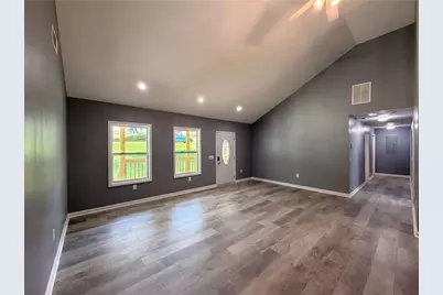 201 Deerfield Lane, Carrollton, GA 30116 - Photo 9