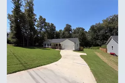 201 Deerfield Lane, Carrollton, GA 30116 - Photo 17