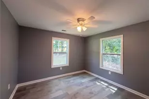 201 Deerfield Ln, Carrollton, GA 30116 - Photo 11
