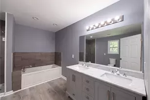 201 Deerfield Ln, Carrollton, GA 30116 - Photo 13