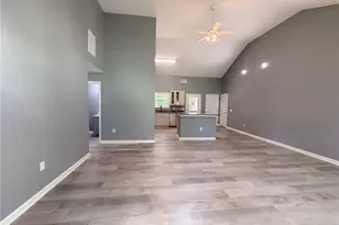 201 Deerfield Ln, Carrollton, GA 30116 - Photo 3