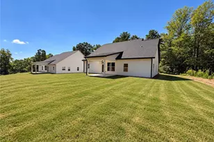 9130 Lisa Cir, Gainesville, GA 30506 - Photo 33