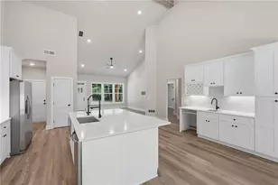 9130 Lisa Cir, Gainesville, GA 30506 - Photo 5