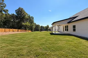 9130 Lisa Cir, Gainesville, GA 30506 - Photo 9