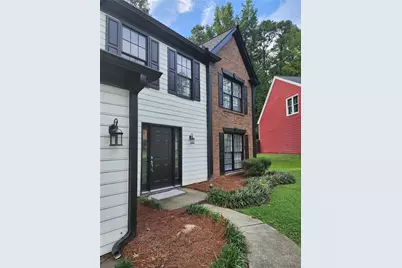 848 Eagle Creek Court, Lawrenceville, GA 30044 - Photo 3