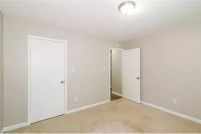 8605 Collins Drive, Jonesboro, GA 30236 - Photo 11