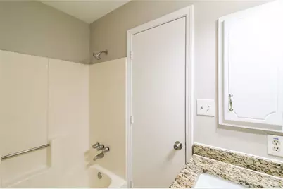 8605 Collins Drive, Jonesboro, GA 30236 - Photo 19