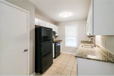 8605 Collins Drive, Jonesboro, GA 30236 - Photo 5