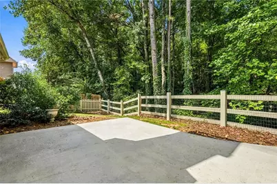 1749 Glen Echo Way, Marietta, GA 30062 - Photo 9