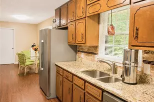 205 Meadowbrook Dr, McDonough, GA 30253 - Photo 7