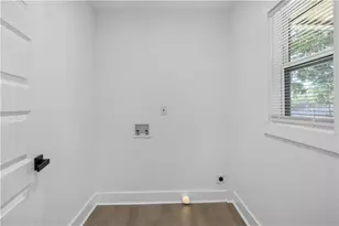 4253 Hanes Dr, Decatur, GA 30035 - Photo 13
