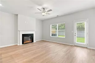 387 Lanier Cir, Woodstock, GA 30189 - Photo 5