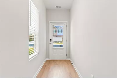 387 Lanier Circle, Woodstock, GA 30189 - Photo 3
