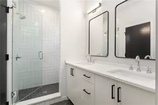 454 Calhoun St NW, Atlanta, GA 30318 - Photo 17