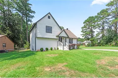 9386 Woodknoll Lane, Jonesboro, GA 30238 - Photo 11