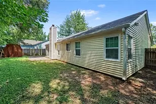 911 Riverstone Way, Woodstock, GA 30188 - Photo 19