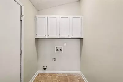 911 Riverstone Way, Woodstock, GA 30188 - Photo 9