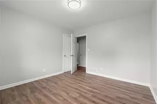 677 N Hairston Rd, Stone Mountain, GA 30083 - Photo 25
