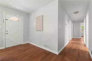 677 N Hairston Rd, Stone Mountain, GA 30083 - Photo 15
