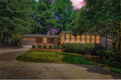 1278 Fairhill Lane, Brookhaven, GA 30319 - Photo 3
