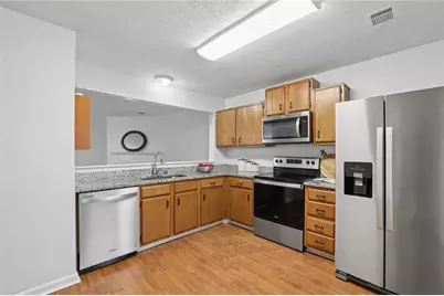 2906 Queen Anne Court, Sandy Springs, GA 30350 - Photo 11