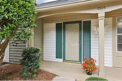 2906 Queen Anne Court, Sandy Springs, GA 30350 - Photo 3