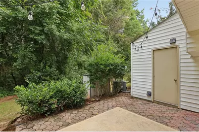 2906 Queen Anne Court, Sandy Springs, GA 30350 - Photo 25