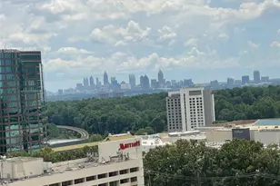 3475 Oak Valley Rd, Atlanta, GA 30326 - Photo 11