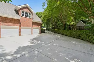 553 Bryn Mawr Ln NW, Atlanta, GA 30327 - Photo 65