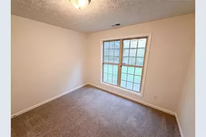 5747 Union Pointe Drive, Union City, GA 30291 - Photo 11