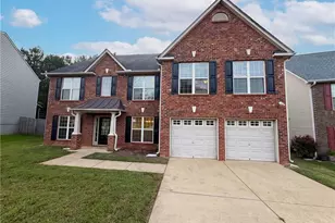 5747 Union Pointe Dr, Union City, GA 30291 - Photo 1