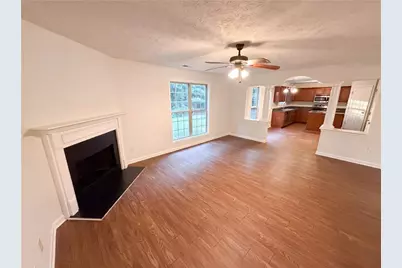 5747 Union Pointe Drive, Union City, GA 30291 - Photo 3